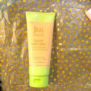 Pixi body lotion